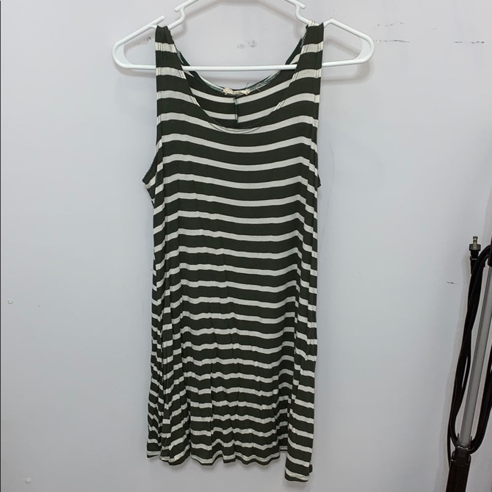 Sleeveless Green Dress